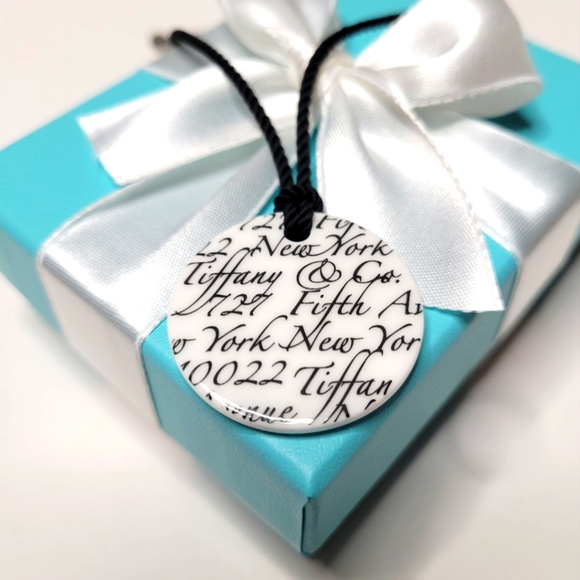 Tiffany & Co. Rare White Note Notes Round Circle Ireland Bone China 18" Necklace - Picture 3 of 12